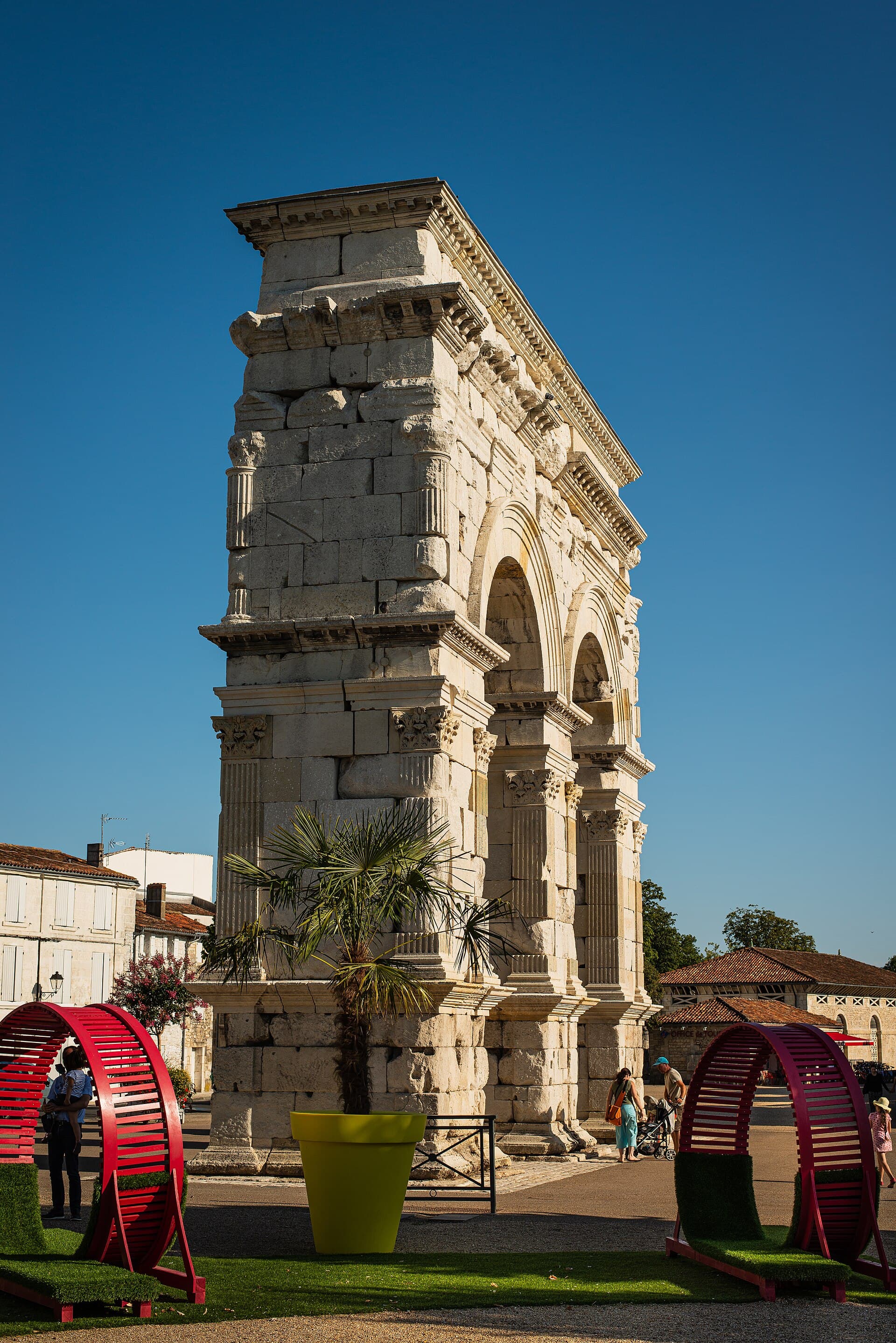 L'Arc de Germanicus à Saintes, monument romain de Charente-Maritime